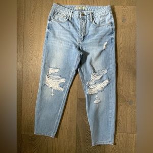 Top shop Moto Hayden light wash distressed denim jeans. Size W 28 L 30.